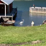 Casa vacanze Kalles, Skaergardsidyll Med Utsikt Oever Hamnsundet Saltvik