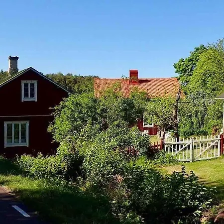 Semesterbostad Kalles, Skärgårdsidyll Med Utsikt över Hamnsundet