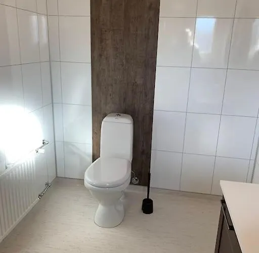 Kalles, Skaergardsidyll Med Utsikt Oever Hamnsundet Σπίτι διακοπών